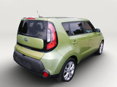 Used 2015 Kia Soul + FWD image 8