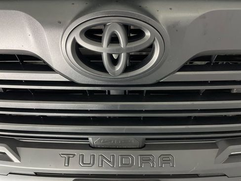 Used 2025 Toyota Tundra SR5 w/ SR5 Premium Package AWD/4WD image 35