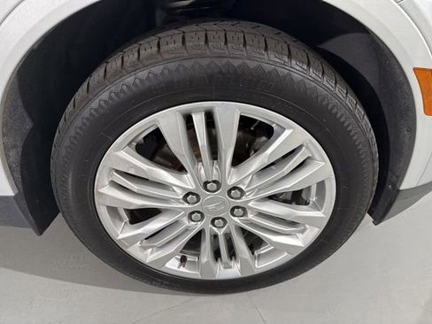 Used 2018 Cadillac XT5 Premium Luxury AWD/4WD image 17