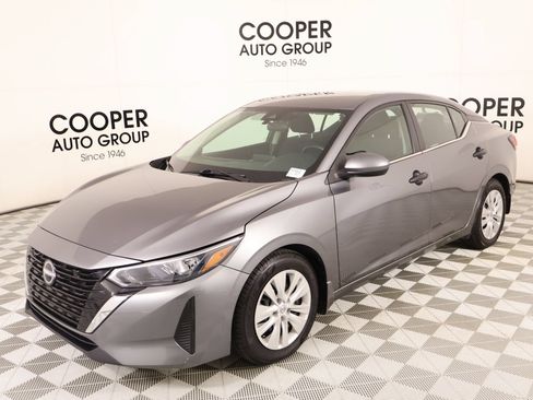 Used 2024 Nissan Sentra S FWD image 9