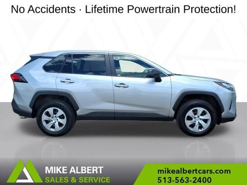 Used 2023 Toyota RAV4 LE AWD/4WD image 8