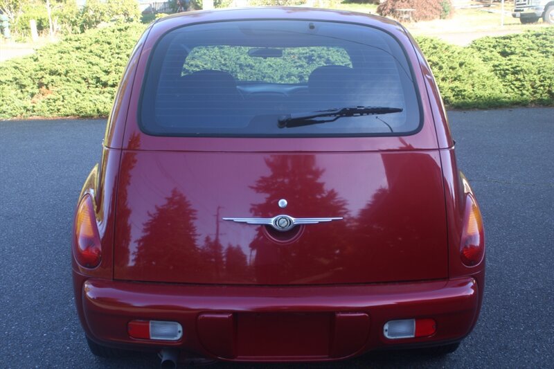 Used 2005 Chrysler PT Cruiser FWD image 11