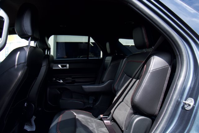 Used 2022 Ford Explorer ST-Line RWD image 29