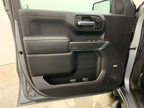 Used 2021 GMC Sierra 1500 AT4 w/ AT4 Preferred Package image 17