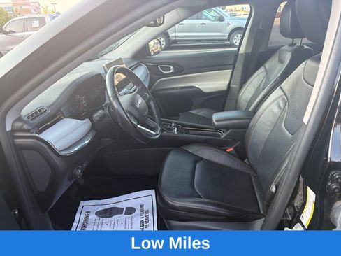 Used 2022 Jeep Compass Limited w/ Sun and Sound Group AWD/4WD image 13