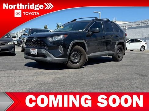 Used 2019 Toyota RAV4 LE w/ Carpet Mat Package image 3