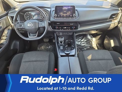 Used 2025 Nissan Rogue SV AWD/4WD image 16