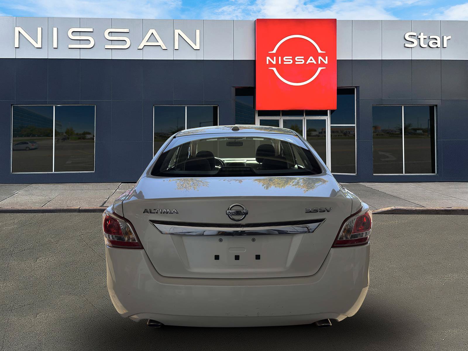 Used 2013 Nissan Altima 3.5 SV w/ Navigation Pkg FWD image 5