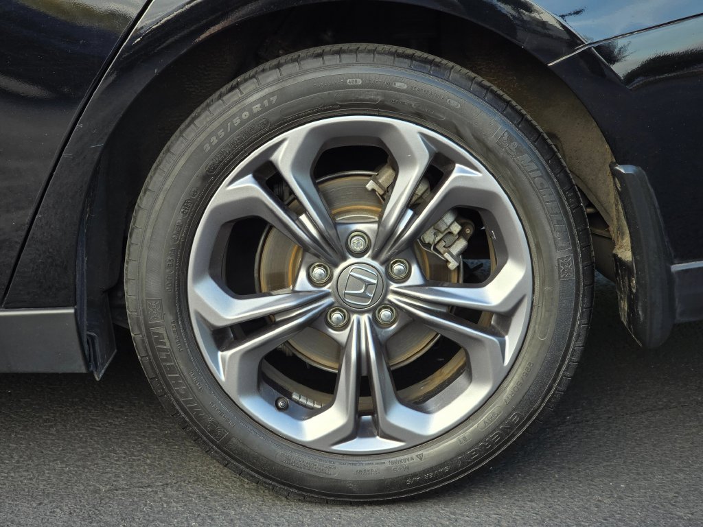 Certified 2023 Honda Accord EX image 29