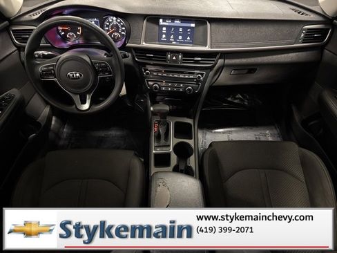 Used 2018 Kia Optima LX w/ 17" Alloy Wheels Package image 3