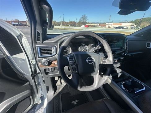 Certified 2024 Nissan Titan Platinum Reserve w/ Moonroof Package image 11