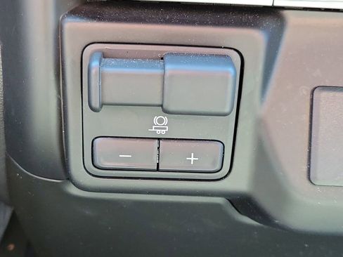 Used 2021 Chevrolet Silverado 1500 RST AWD/4WD image 32