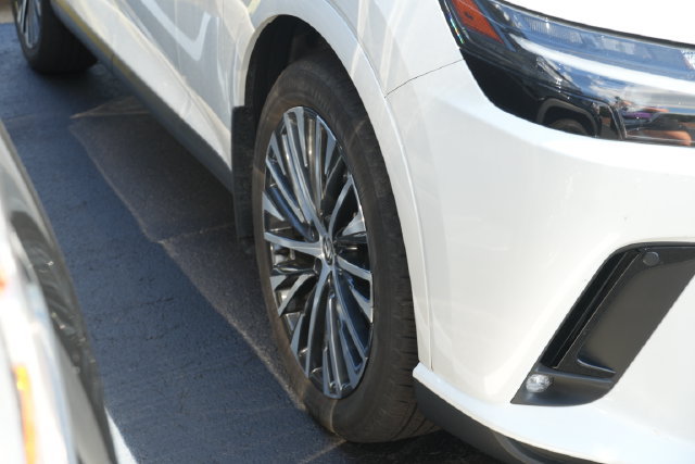 Used 2025 Lexus RX 350 Premium Plus w/ Accessory Package (K3) FWD image 2