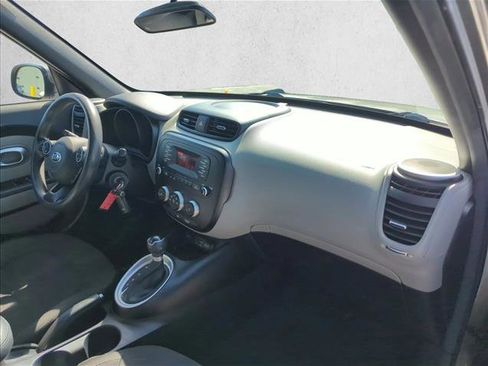 Used 2016 Kia Soul image 24