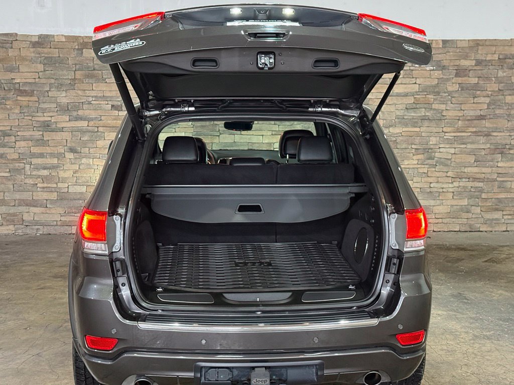 Used 2018 Jeep Grand Cherokee Overland AWD/4WD image 8
