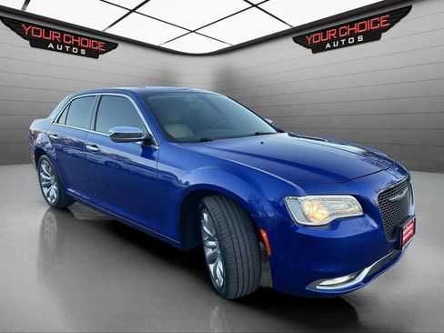 Used 2018 Chrysler 300 Limited image 7
