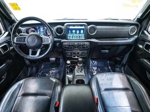 Used 2021 Jeep Gladiator Overland w/ Popular Equipment Package image 16