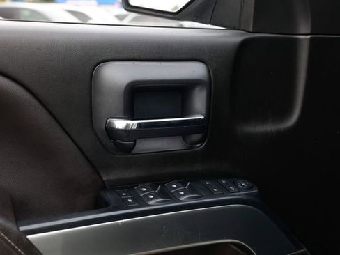 Used 2018 Chevrolet Silverado 1500 LT image 38