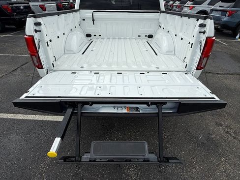 Used 2020 Ford F150 Platinum w/ Equipment Group 701A Luxury AWD/4WD image 26