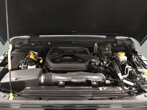 Used 2022 Jeep Wrangler Unlimited Sport AWD/4WD image 24