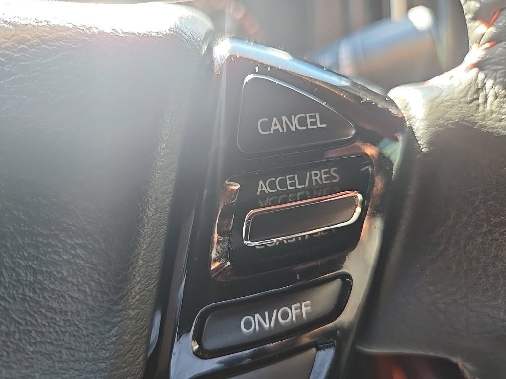 Used 2025 Nissan Frontier PRO-4X w/ Pro Premium Package AWD/4WD image 17