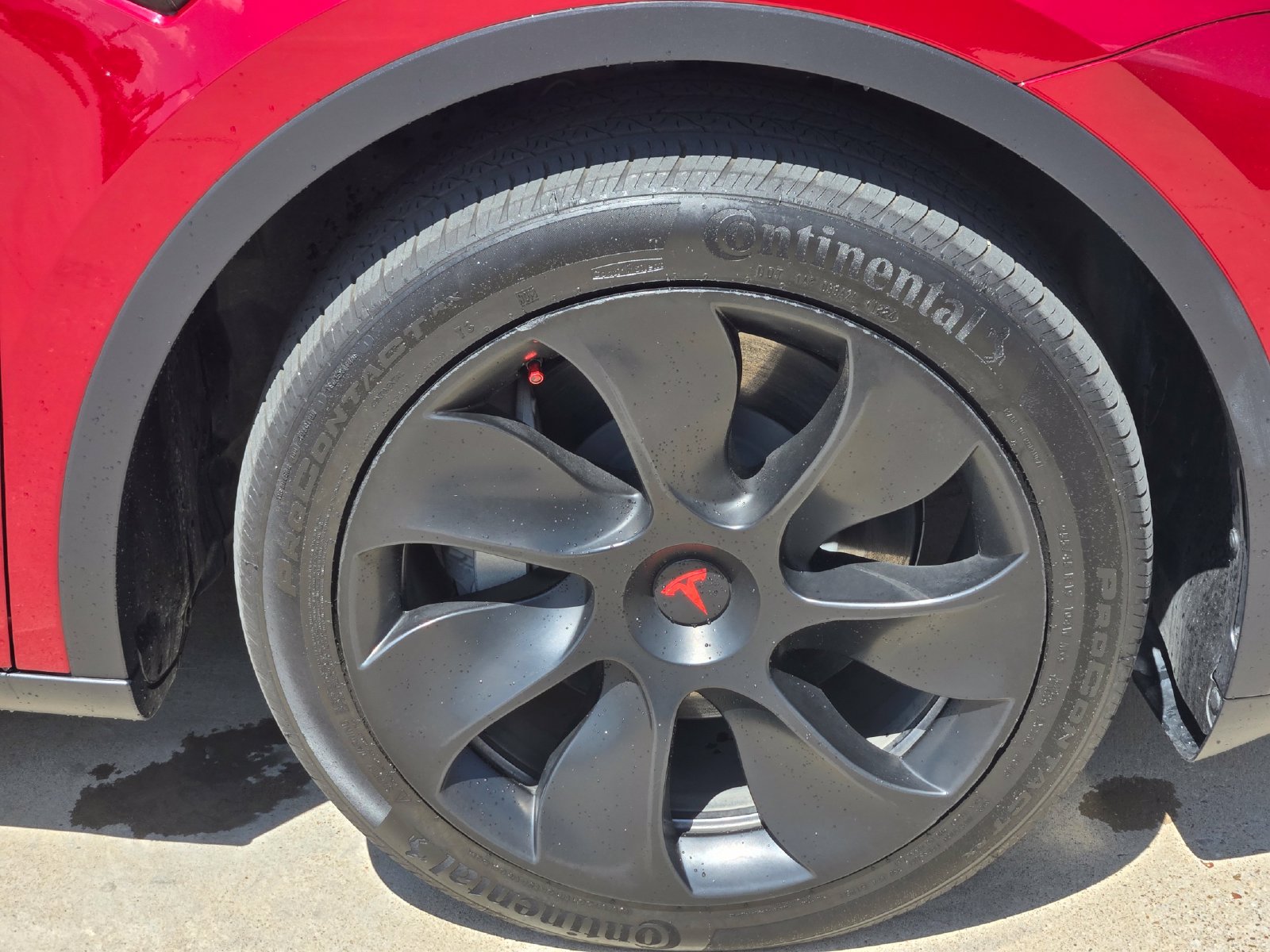 Used 2024 Tesla Model Y Long Range AWD/4WD image 7