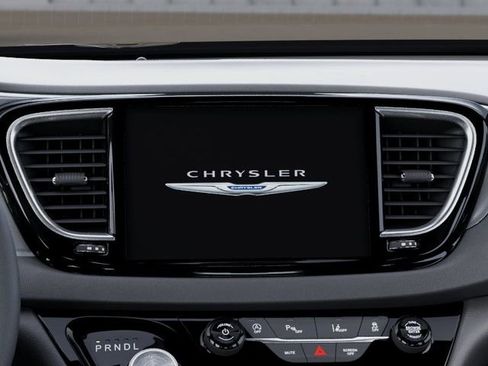 New 2026 Chrysler Voyager LX image 18