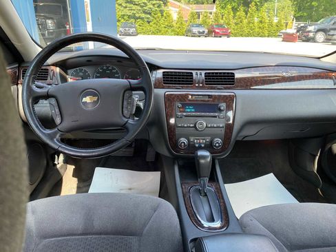 Used 2014 Chevrolet Impala LT image 7