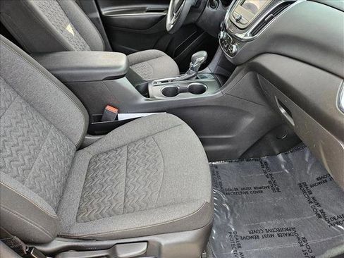 Used 2023 Chevrolet Equinox LT image 19