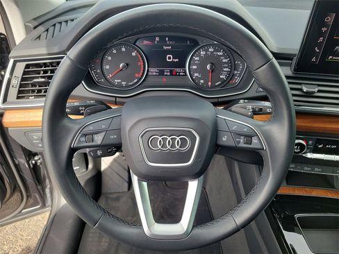Used 2023 Audi Q5 2.0T Premium w/ Convenience Package image 20