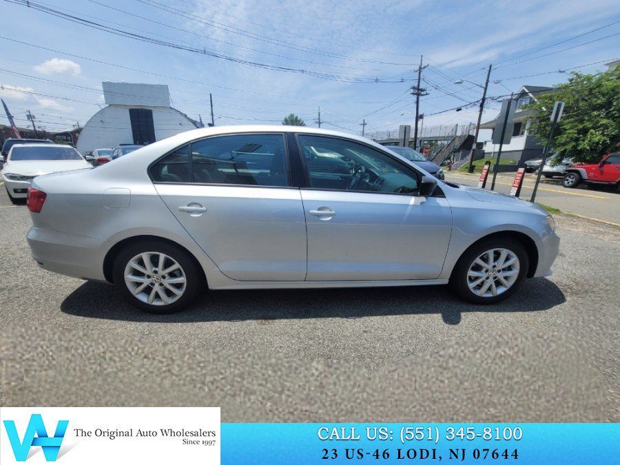Used 2015 Volkswagen Jetta SE FWD image 7