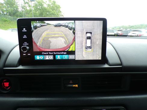 Used 2025 Honda Pilot Elite image 27