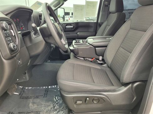 Used 2024 Chevrolet Silverado 2500 Custom w/ Custom Value Package image 15