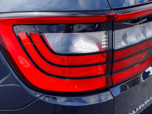 Used 2018 Dodge Durango SRT w/ Technology Group AWD/4WD image 27