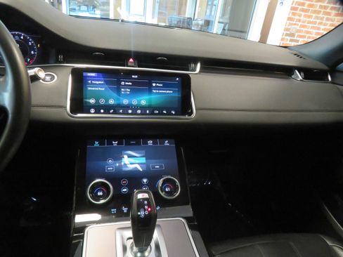 Used 2020 Land Rover Range Rover Evoque SE AWD/4WD image 35
