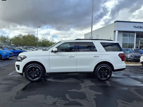Used 2023 Ford Expedition Limited image 13
