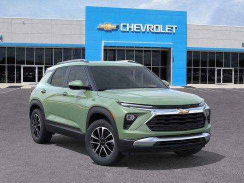 New 2026 Chevrolet TrailBlazer LT w/ Convenience Package FWD image 7