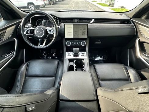 Used 2022 Jaguar F-PACE S AWD/4WD image 36