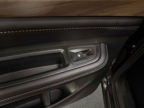 New 2026 Volkswagen Atlas SE image 12