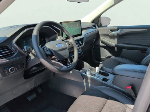 New 2025 Ford Escape SE image 8