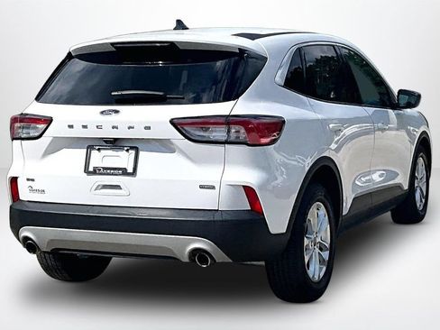 Used 2022 Ford Escape SE FWD image 5