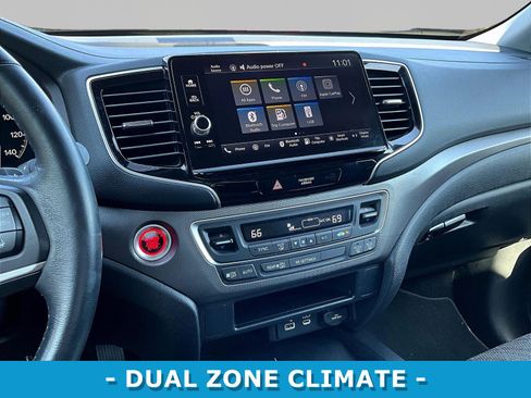 Used 2025 Honda Ridgeline Sport image 10