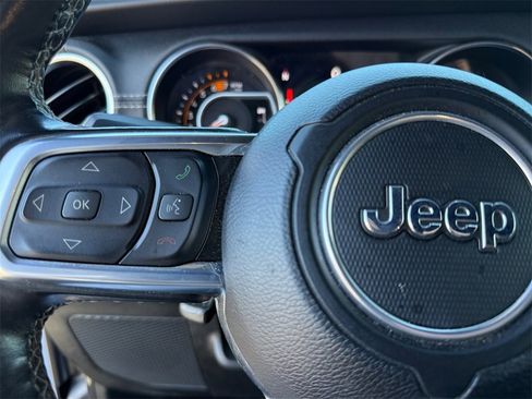 Certified 2022 Jeep Wrangler Unlimited Sahara w/ LED Lighting Group image 25