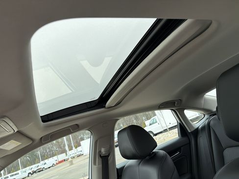 Used 2024 Honda Civic Touring image 28