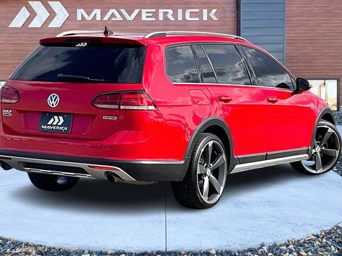 Used 2019 Volkswagen Golf Alltrack SEL image 5