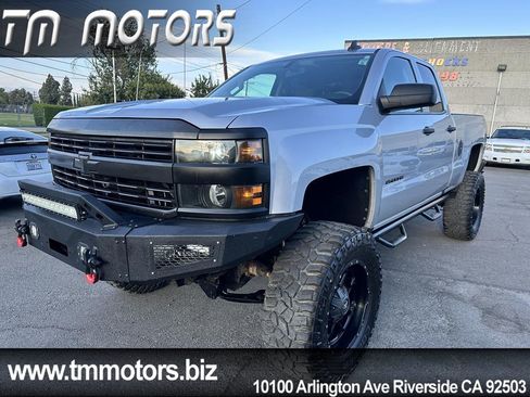 Used 2016 Chevrolet Silverado 2500 W/T AWD/4WD image 1