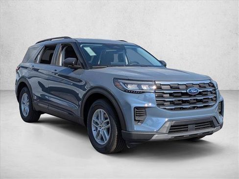 New 2026 Ford Explorer Active RWD image 7