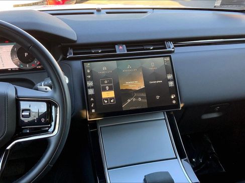 Used 2025 Land Rover Range Rover Velar S image 6