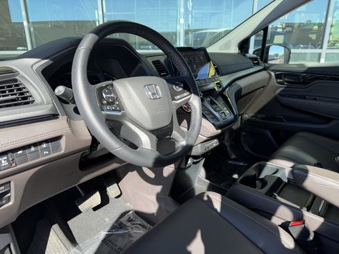 Used 2024 Honda Odyssey Touring image 31