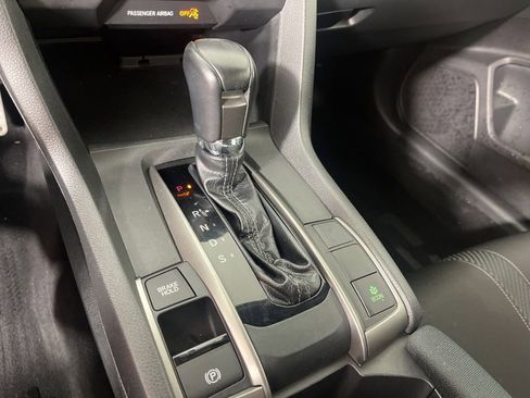 Used 2018 Honda Civic Sport image 28